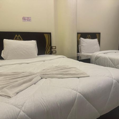 Pyramids And Sphinx Hotel Kafret el-Gabal المظهر الخارجي الصورة