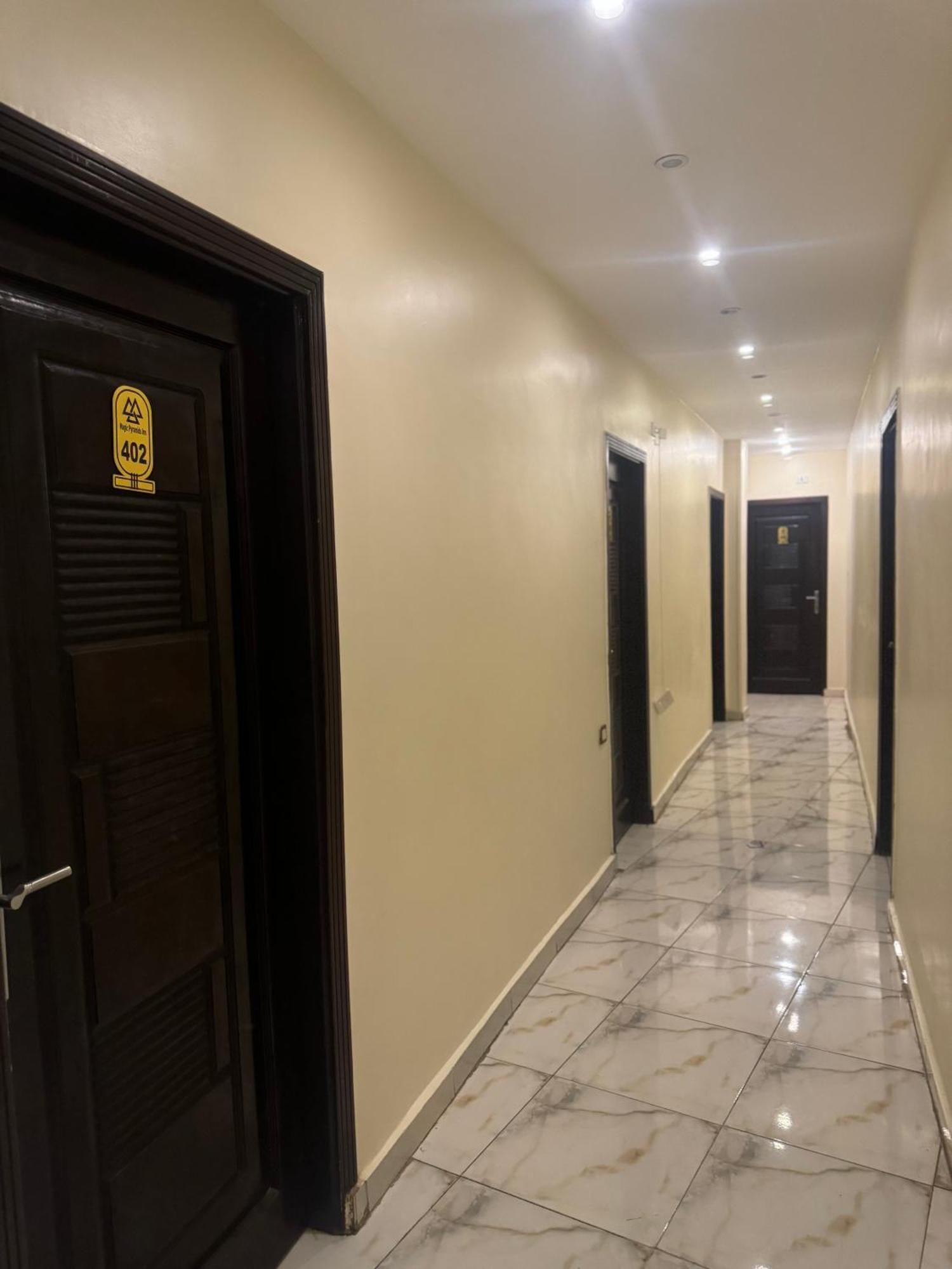 Pyramids And Sphinx Hotel Kafret el-Gabal المظهر الخارجي الصورة