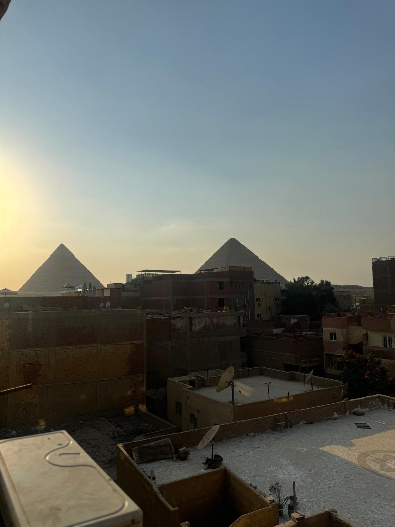 Pyramids And Sphinx Hotel Kafret el-Gabal المظهر الخارجي الصورة