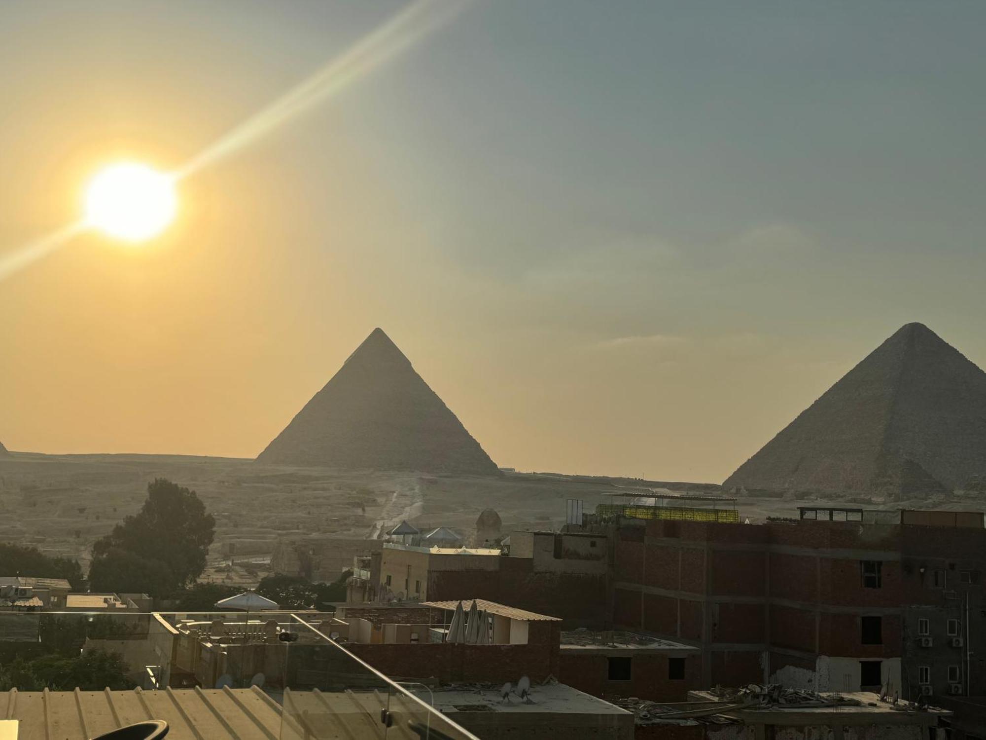 Pyramids And Sphinx Hotel Kafret el-Gabal المظهر الخارجي الصورة