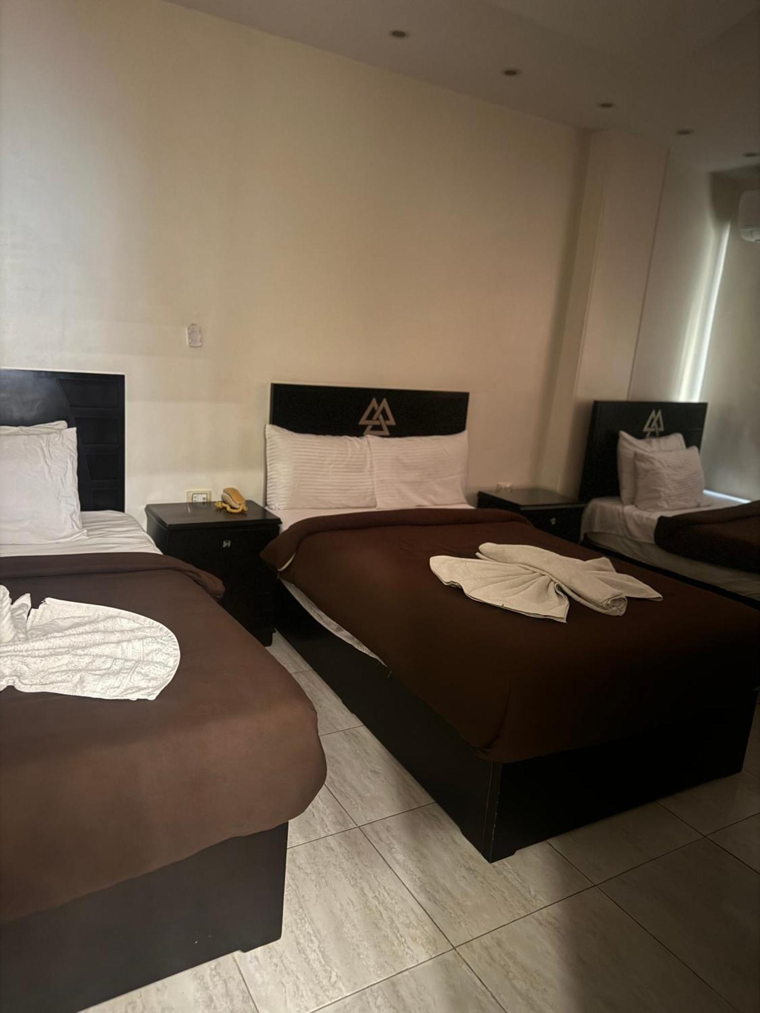 Pyramids And Sphinx Hotel Kafret el-Gabal المظهر الخارجي الصورة