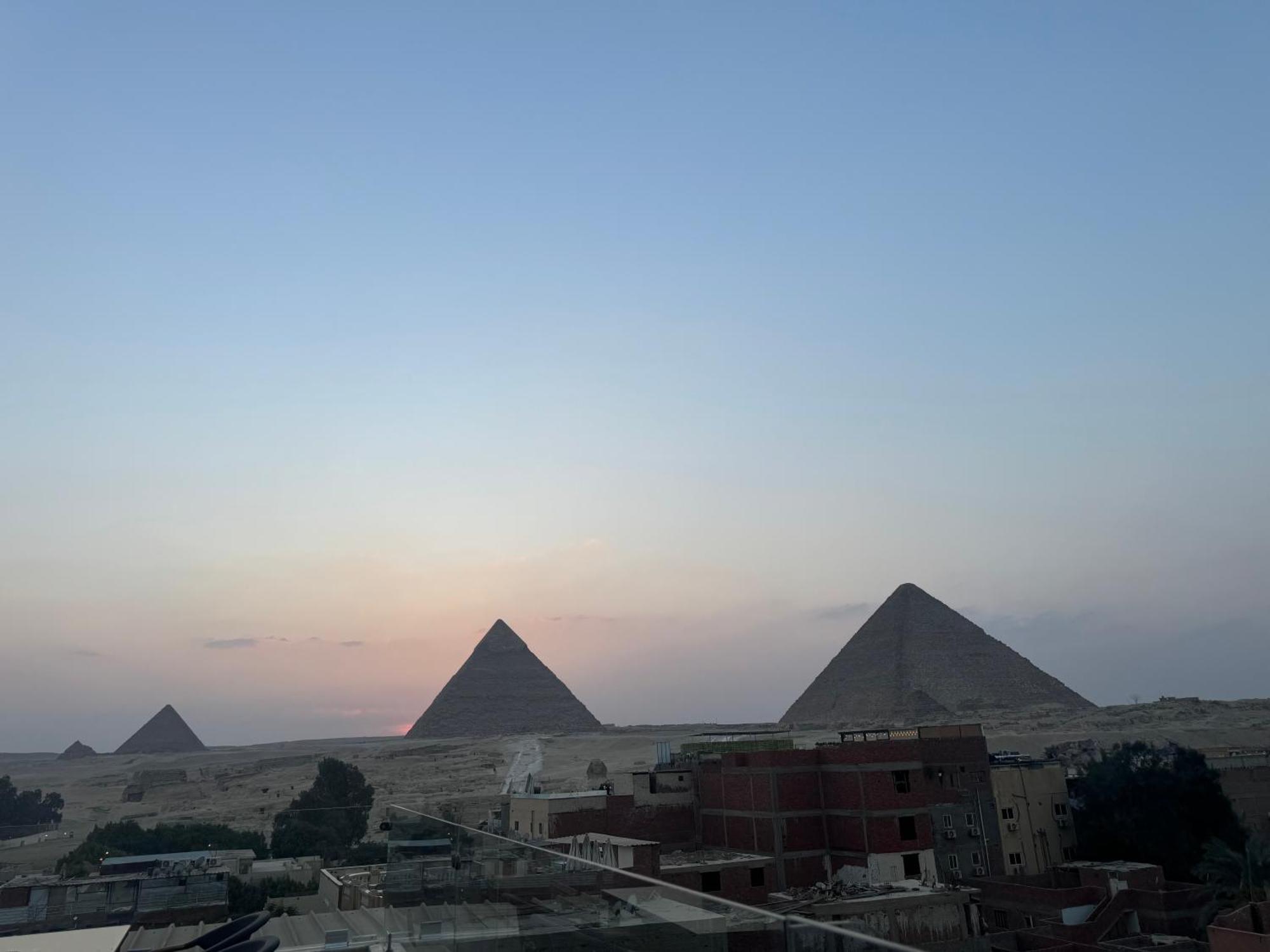 Pyramids And Sphinx Hotel Kafret el-Gabal المظهر الخارجي الصورة