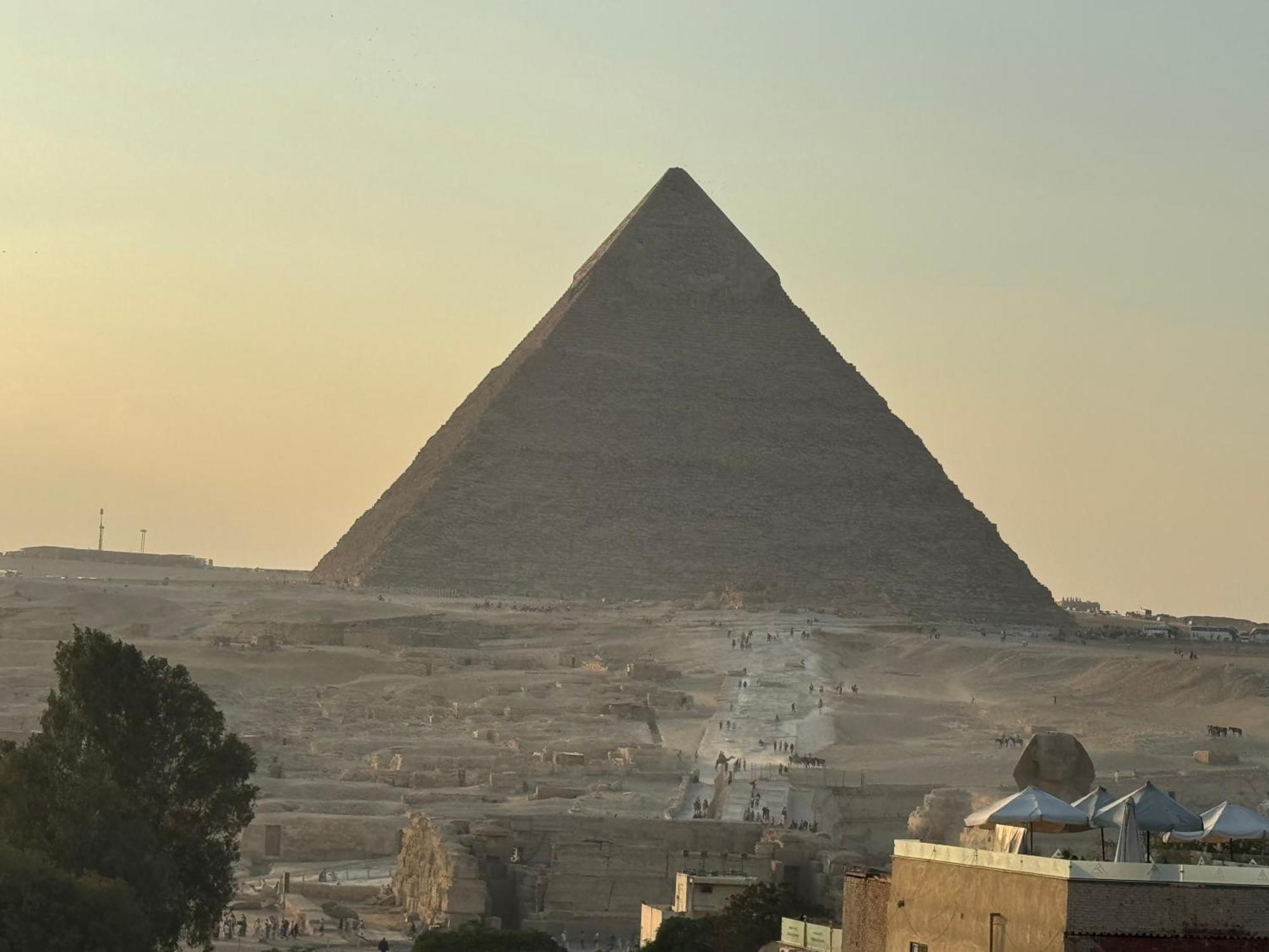 Pyramids And Sphinx Hotel Kafret el-Gabal المظهر الخارجي الصورة